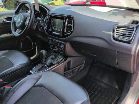 Used 2021 Jeep Compass Latitude w/ Sun and Sound Group AWD/4WD image 31