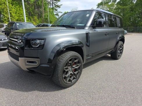 Used 2023 Land Rover Defender 110 X image 1