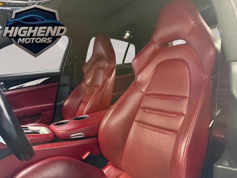 Used 2018 Porsche Panamera 4S image 18