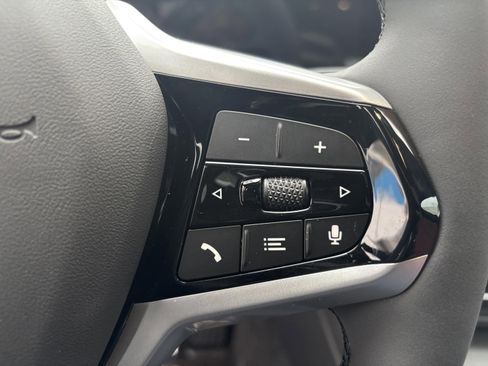 Used 2026 BMW i4 eDrive40 image 9