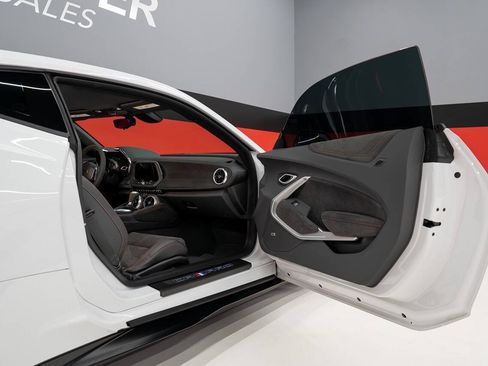 Used 2023 Chevrolet Camaro ZL1 RWD image 76