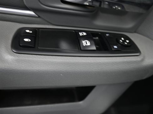 Used 2017 RAM 2500 Tradesman w/ Chrome Appearance Group AWD/4WD image 11