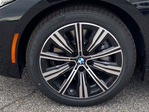 New 2026 BMW 330i xDrive Sedan AWD/4WD image 8