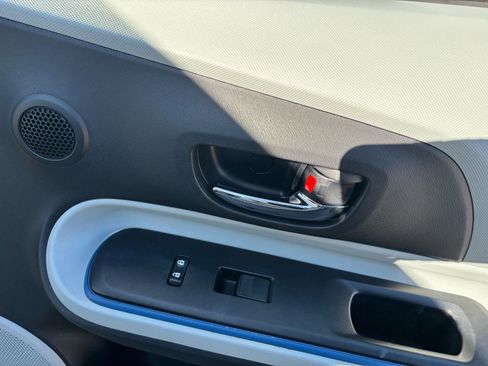 Used 2012 Toyota Prius C Three image 16