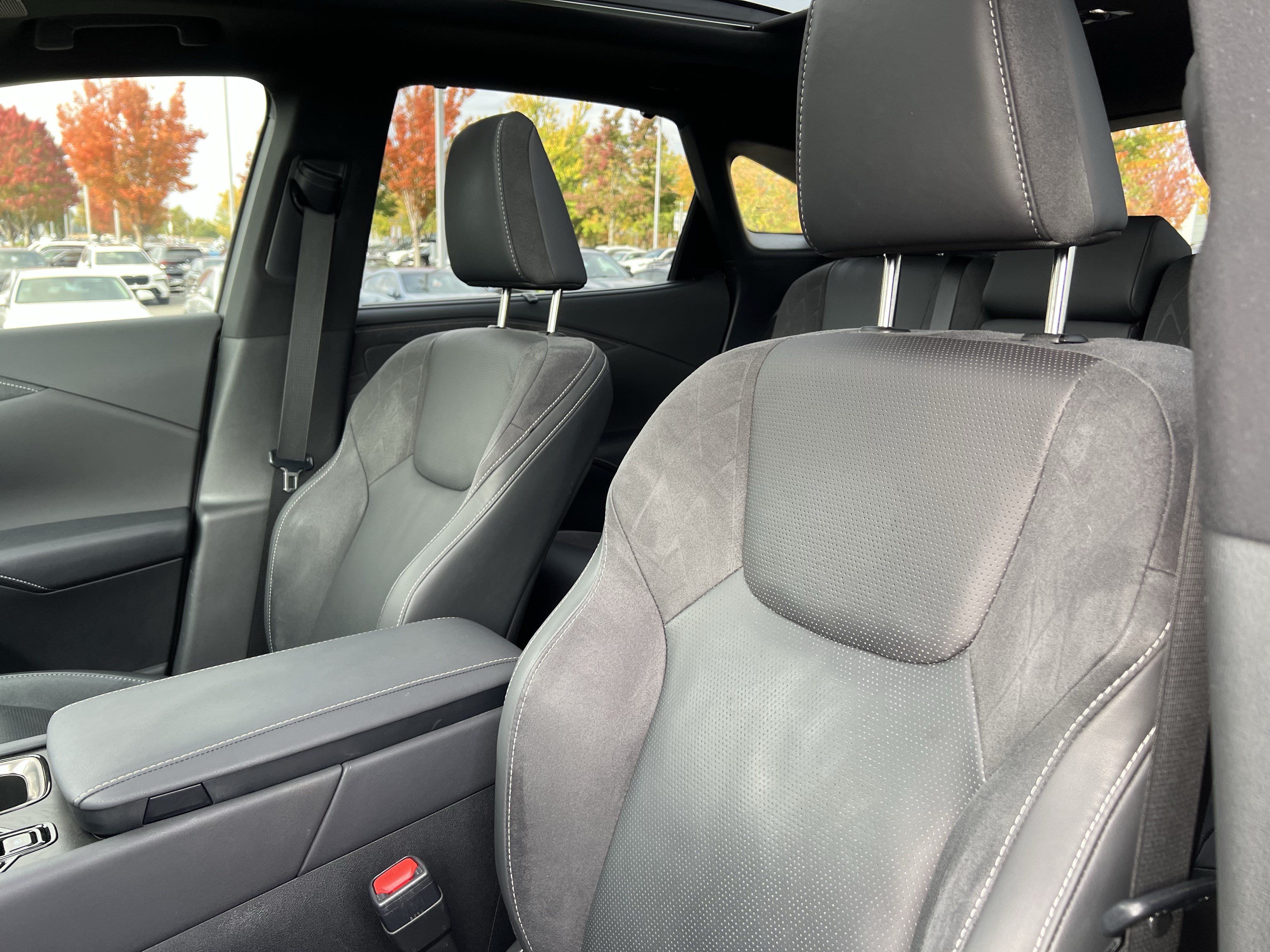 Used 2023 Lexus RX 350 FWD w/ Accessory Package image 16