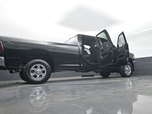 Used 2025 RAM 3500 Big Horn AWD/4WD image 74