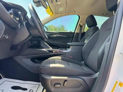 Used 2023 Buick Envision Preferred w/ Sport Touring Package AWD/4WD image 18