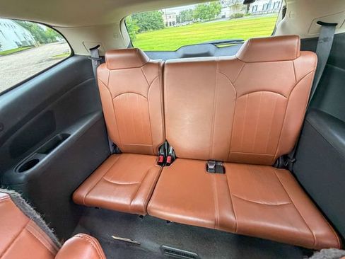 Used 2017 Chevrolet Traverse Premier FWD image 18