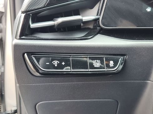 Certified 2024 Kia Niro EX FWD image 20