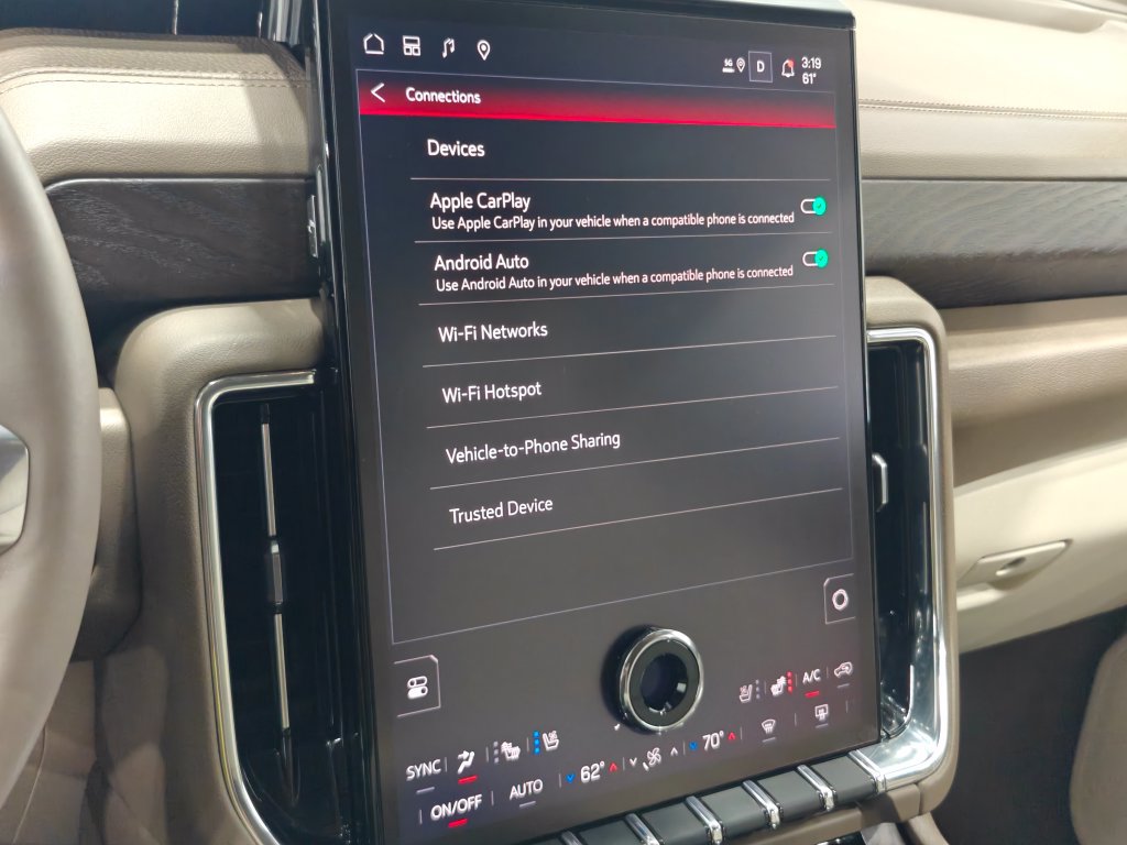 Used 2026 GMC Yukon Denali w/ Advanced Technology Package AWD/4WD image 60