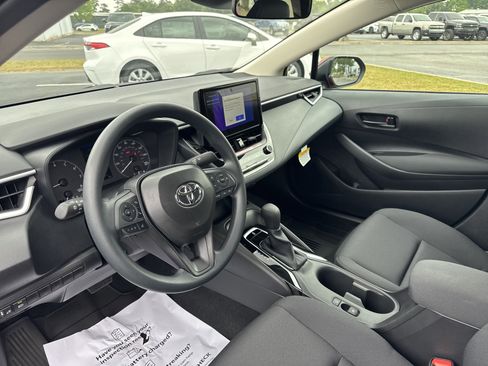 New 2025 Toyota Corolla LE FWD image 15