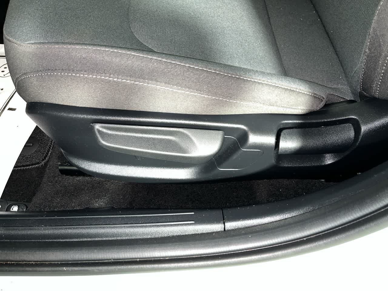 Used 2025 Kia K4 FWD image 14