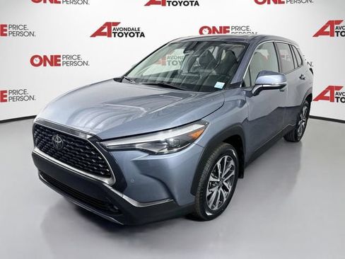 Certified 2024 Toyota Corolla Cross XLE w/ Convenience Package FWD image 4