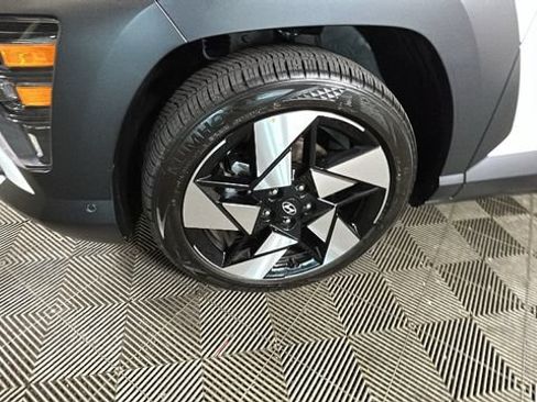 Used 2026 Hyundai Kona Limited FWD image 9