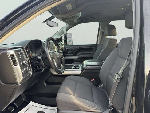 Used 2016 Chevrolet Silverado 1500 LT w/ Midnight Edition image 10