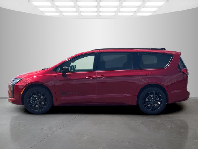 New 2027 Chrysler Pacifica Select AWD/4WD image 4