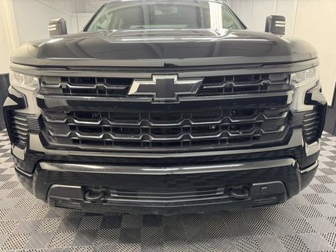 Used 2022 Chevrolet Silverado 1500 RST w/ Max Trailering Package image 2