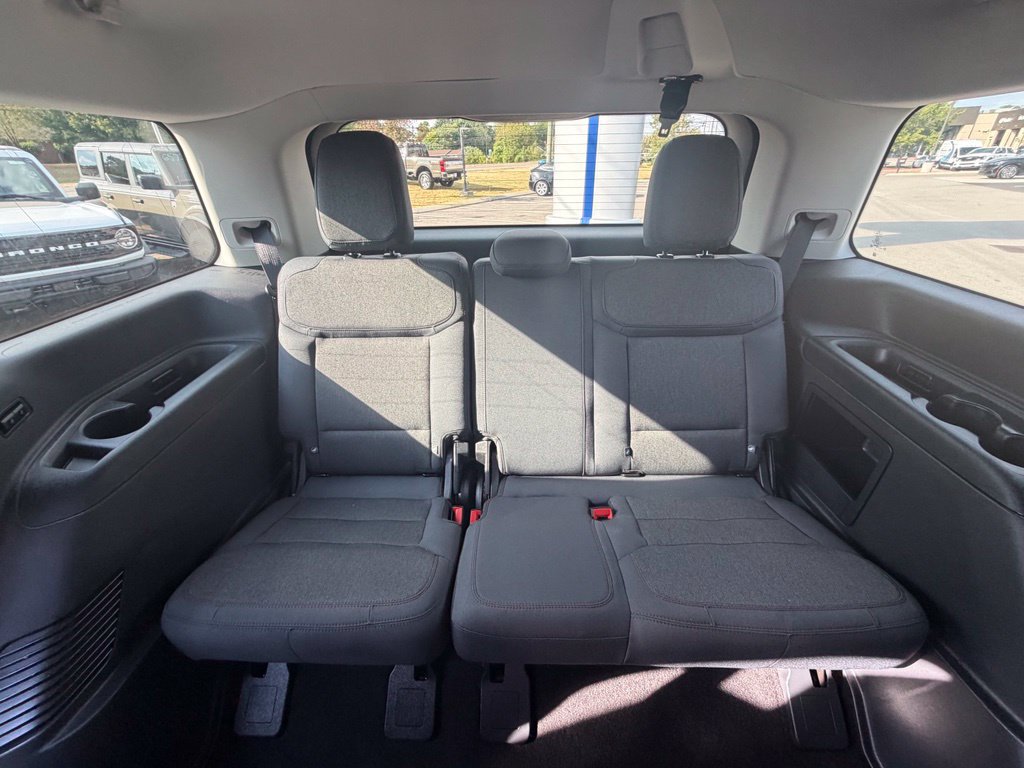 Used 2025 Ford Expedition Active RWD image 18