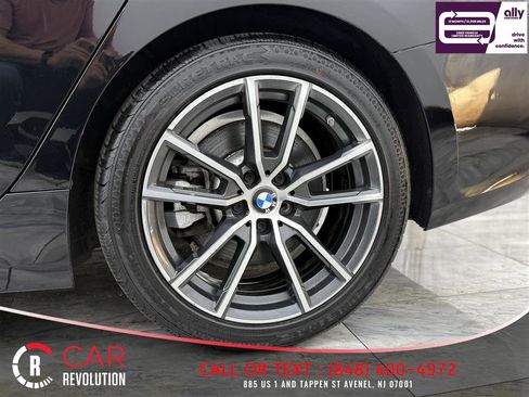 Used 2019 BMW 330i xDrive Sedan AWD/4WD image 12