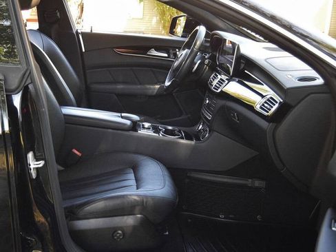 Used 2018 Mercedes-Benz CLS 550 4MATIC image 31