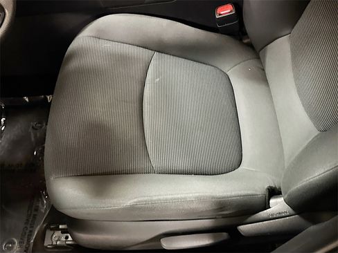 Used 2019 Toyota RAV4 LE image 20