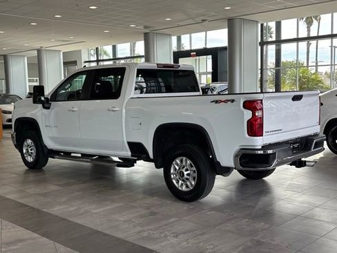 Used 2025 Chevrolet Silverado 2500 LT w/ Convenience Package image 13