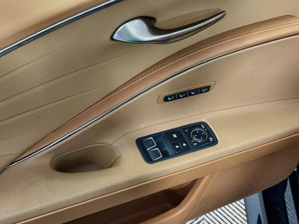 Used 2023 Lexus LC 500 Convertible w/ Touring Package RWD image 18
