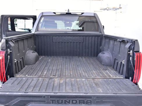 Used 2022 Toyota Tundra SR5 w/ SR5 Convenience Package image 27