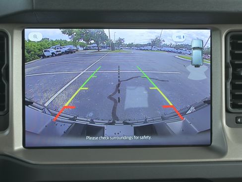 Used 2025 Ford Bronco Outer Banks AWD/4WD image 20