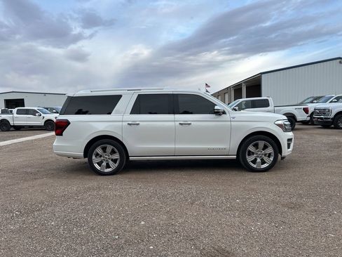 Used 2022 Ford Expedition Max Platinum AWD/4WD image 7