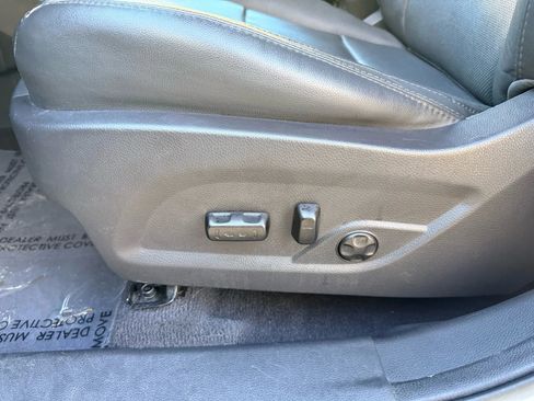 Used 2017 Hyundai Santa Fe Sport w/ 2.0T Ultimate Tech Package 05 image 10