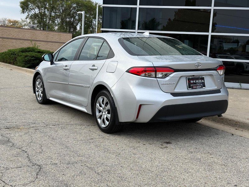 Used 2023 Toyota Corolla LE FWD image 5