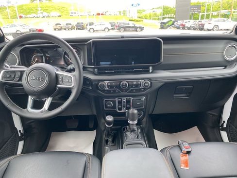 New 2025 Jeep Wrangler Sahara image 23