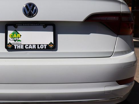 Used 2019 Volkswagen Jetta SE FWD image 20