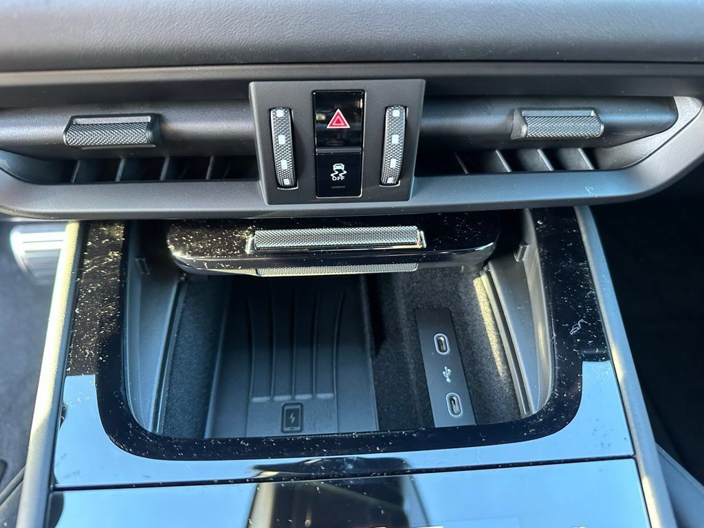 Certified 2026 Porsche Cayenne GTS AWD/4WD image 23