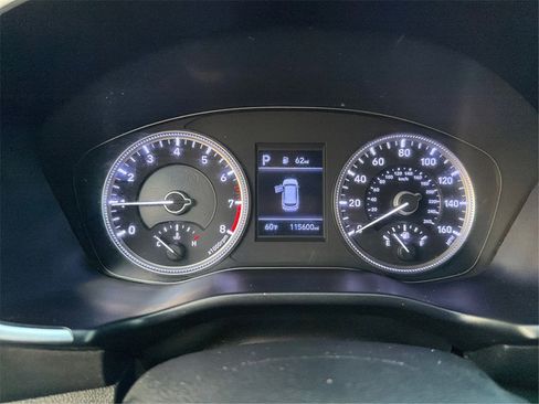 Used 2019 Hyundai Santa Fe SE image 16