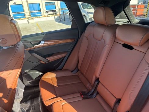 Used 2022 Audi Q5 2.0T Prestige image 25