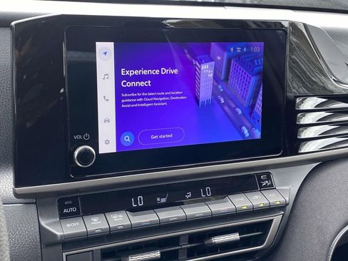 Used 2025 Toyota Camry LE image 37