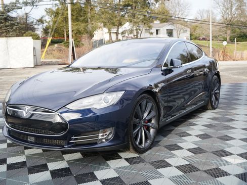 Used 2014 Tesla Model S P85D image 10