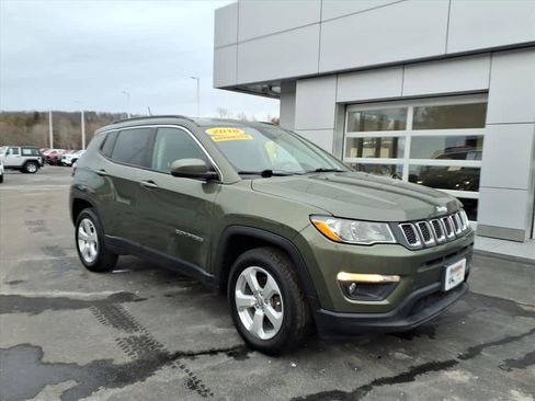 Used 2018 Jeep Compass Latitude w/ Popular Equipment Group image 1