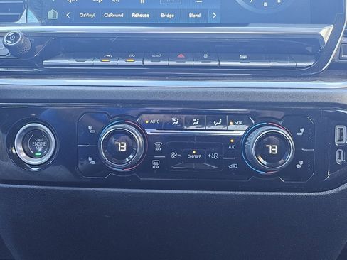 Used 2022 Chevrolet Silverado 1500 RST image 16