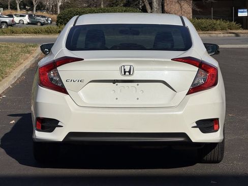 Used 2016 Honda Civic EX image 5