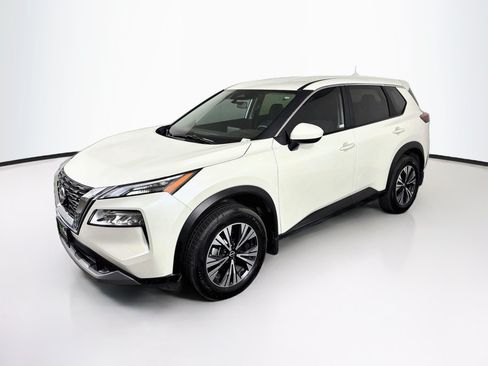 Used 2023 Nissan Rogue SV AWD/4WD image 3