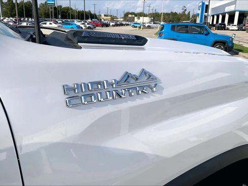 Used 2024 Chevrolet Silverado 3500 High Country image 29