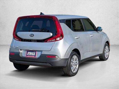 Used 2020 Kia Soul LX image 5