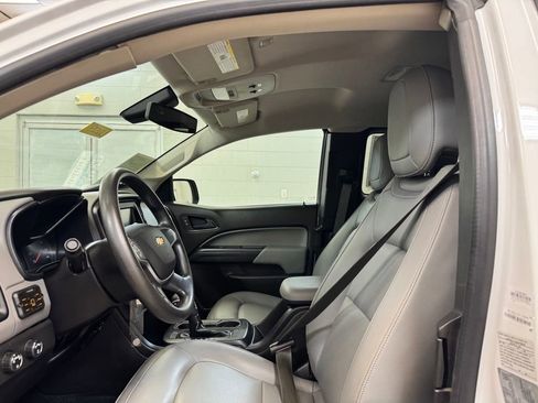 Used 2018 Chevrolet Colorado W/T w/ WT Convenience Package AWD/4WD image 12