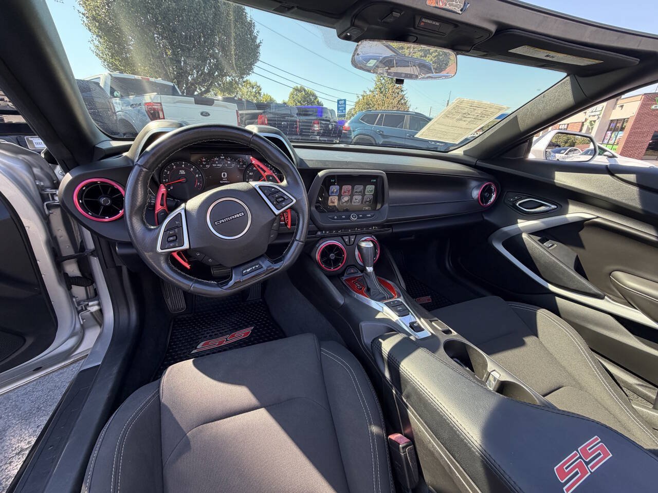 Used 2017 Chevrolet Camaro SS RWD image 13