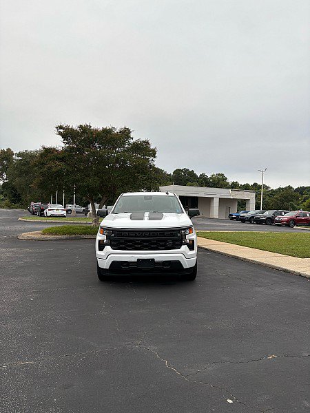 Used 2022 Chevrolet Silverado 1500 Custom w/ Rally Edition AWD/4WD image 3