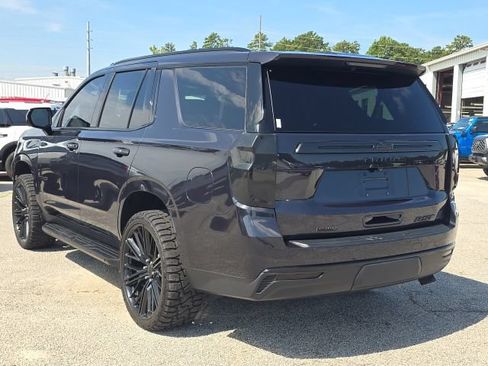 Used 2023 Chevrolet Tahoe RST w/ Luxury Package RWD image 3