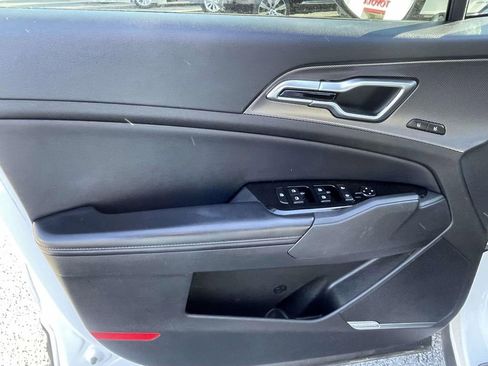 Used 2023 Kia Sportage SX image 17